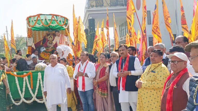 श्री श्याम बाबा जी का 351 फूट लम्बा निशान लेकर बीड़ बबरान धाम तक भव्य यात्रा निकाली गई