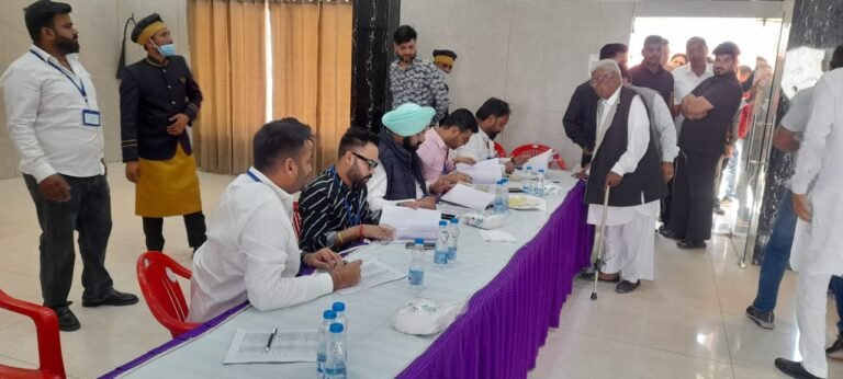 प्रेम बजाज बने आढ़ती एसोसिएशन सिरसा के प्रधान