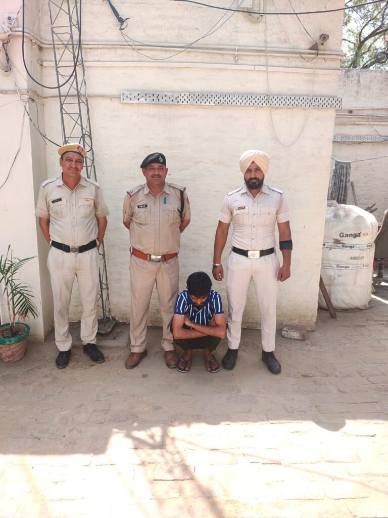 शराब चोरी करने के मामले दूसरे आरोपी को दबोचा