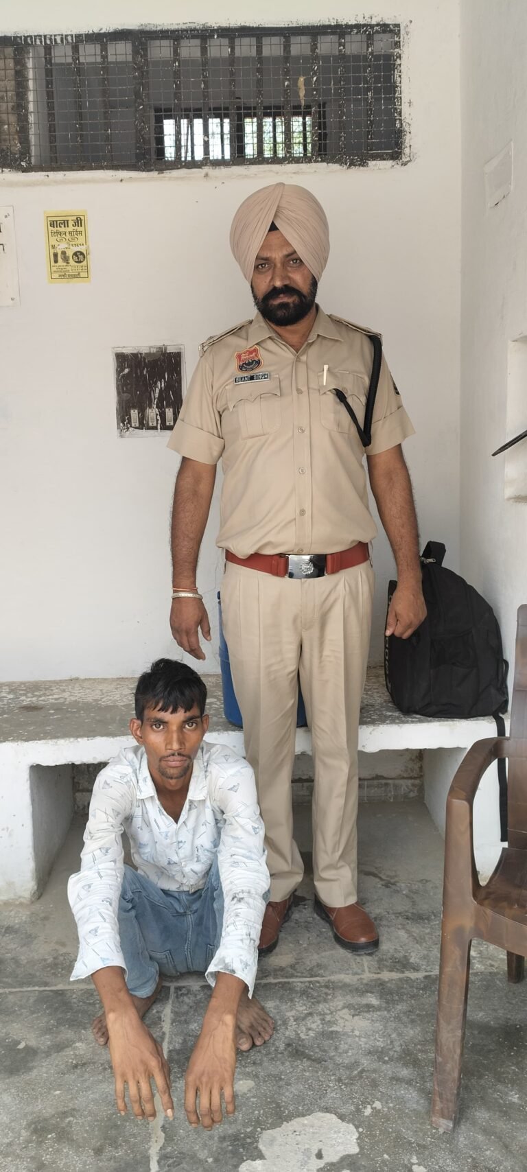 सीसीटीवी कैमरे चोरी की गुत्थी सुलझाई