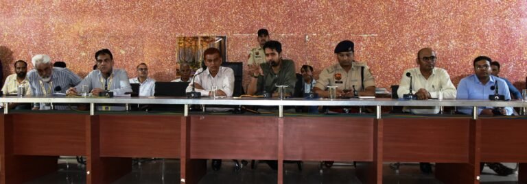 – सीईटी की परीक्षा की तैयारियों को लेकर हुई समीक्षा बैठक