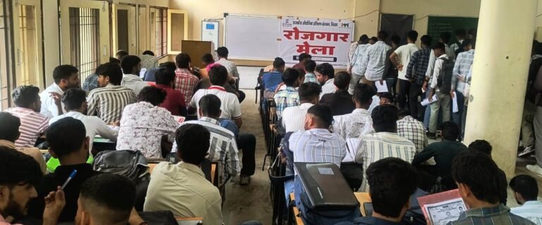 राज कनाल के पुलों का जल्द होगा कार्य शुरू, एसडीएम अर्पित संगल ने राजस्थान के सिंचाई विभाग के अधिकारियों के साथ की बैठक