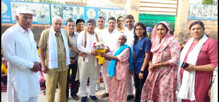 हिसार के मेयर श्री प्रवीण पोपली जी ने किया भाग्यश्री महिला आश्रम का दौरा