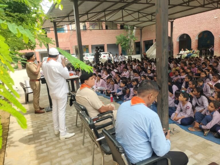 ऐलनाबाद मे नशा विरोधी जागरूकता अभियान का किया गया आयोजन।