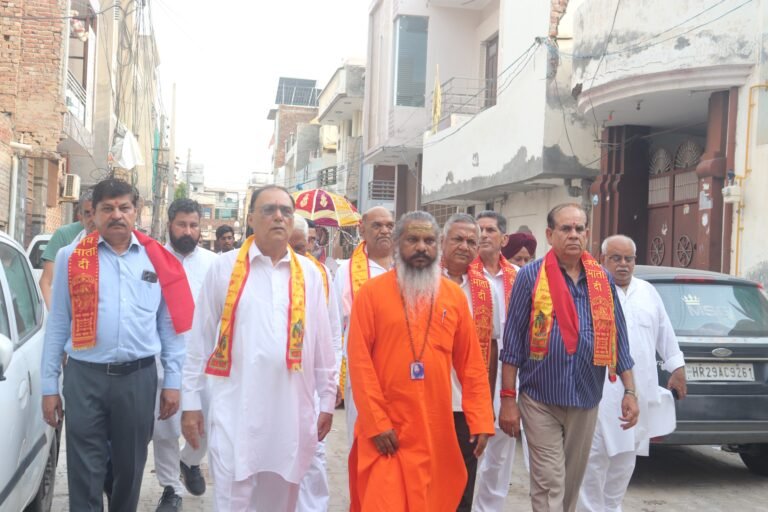 भगवान श्रीकृष्ण की कथा हर वर्ग के लिए कल्याणकारी: स्वामी प्रेम प्रकाशानंद
