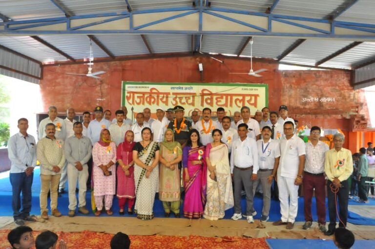 राजकीय उच्च विद्यालय धांसू में मनाया स्वतंत्रता दिवस