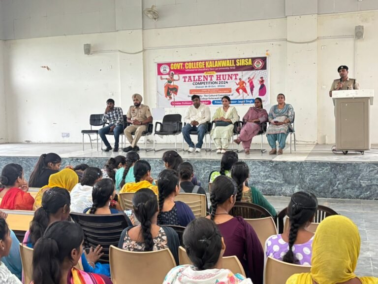नशे के खिलाफ एकजुटता दिखाने की दिलाई शपथ व साइबर अपराधों से बचाव की दी जानकारी
