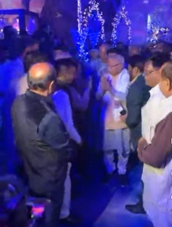 केंद्रीय मंत्री मनोहर लाल से मिले श्री अरोड़वंश सेवा सदन के प्रधान कृष्ण गुंबर