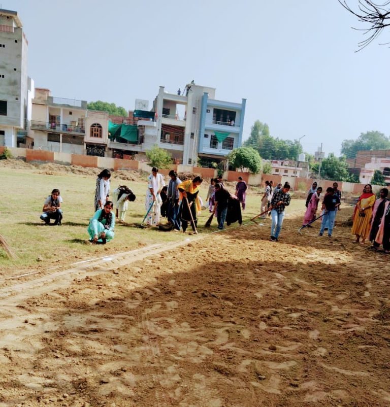 राजकीय महिला महाविद्यालय सिरसा में एक दिवसीय शिविर का आयोजन