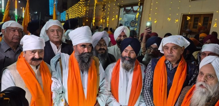गुरु तेग बहादुर जी के 350वें शहीदी प्रकाश पर्व पर विशाल नगर कीर्तन का हुआ आयोजन