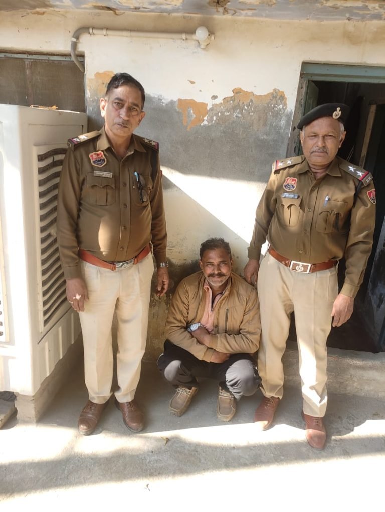 पी.ओ. स्टाफ सिरसा पुलिस टीम ने चेक बाउंस मामले में वांछित भगोड़े को दबोचा ।