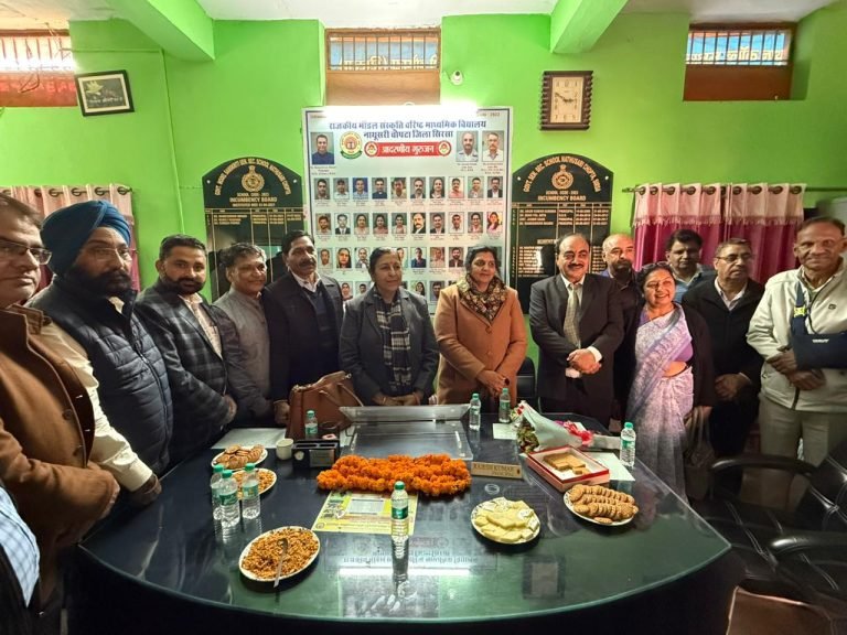प्राचार्य राजेश मल्होत्रा के पदग्रहण पर शिक्षाविदों ने दी बधाई