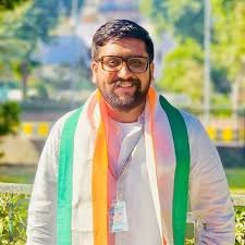 शिक्षकों की कमी से जूझ रहा विभाग= नमन