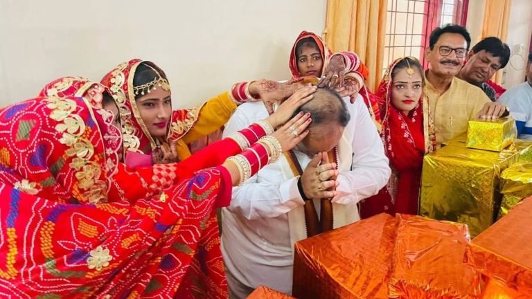 सिरसा के निरंकारी प्रीत कॉलोनी में हारे का सहारा चैरिटेबल ट्रस्ट ने एक साथ भरा 5 बेटियों का भात